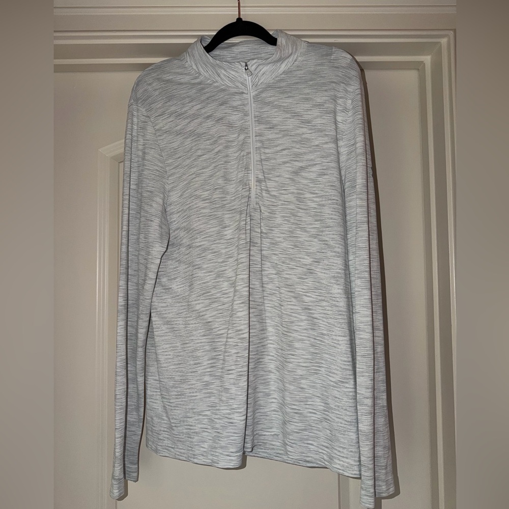 Under Armour White and Black HeatGear Athletic Quarter Zip